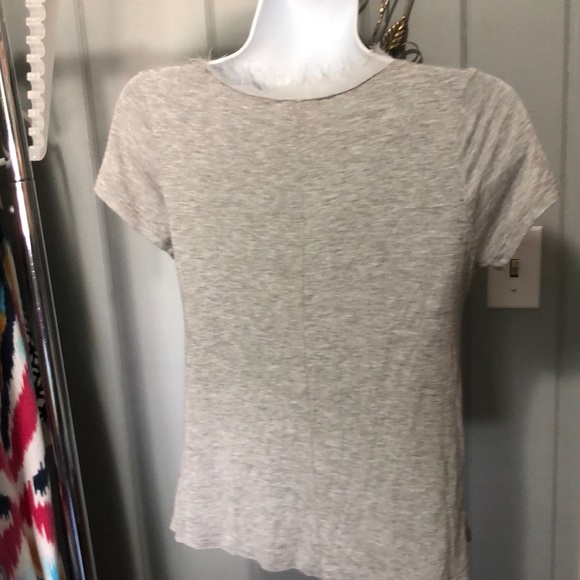 Threads Studio gray Elephant tee size XS - Picture 4 of 5